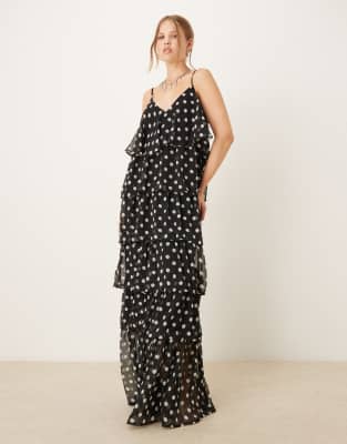 Vila - Gepunktetes Maxikleid in Schwarz und Weiß mit Rüschen