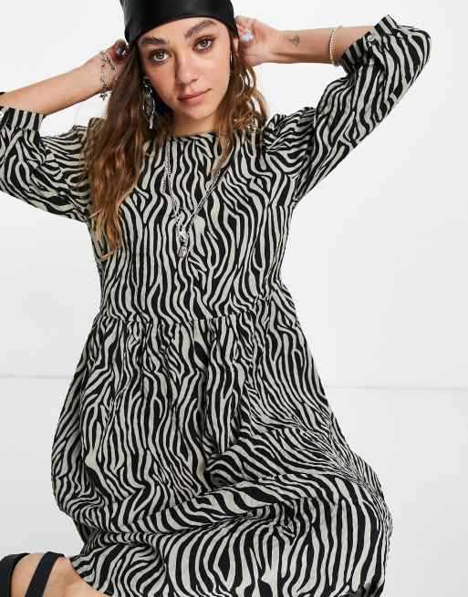 Vila – Gerafftes Midikleid mit Muster