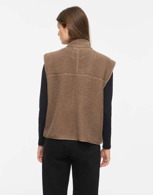 Vila gilet in fungi1, 2 van 7