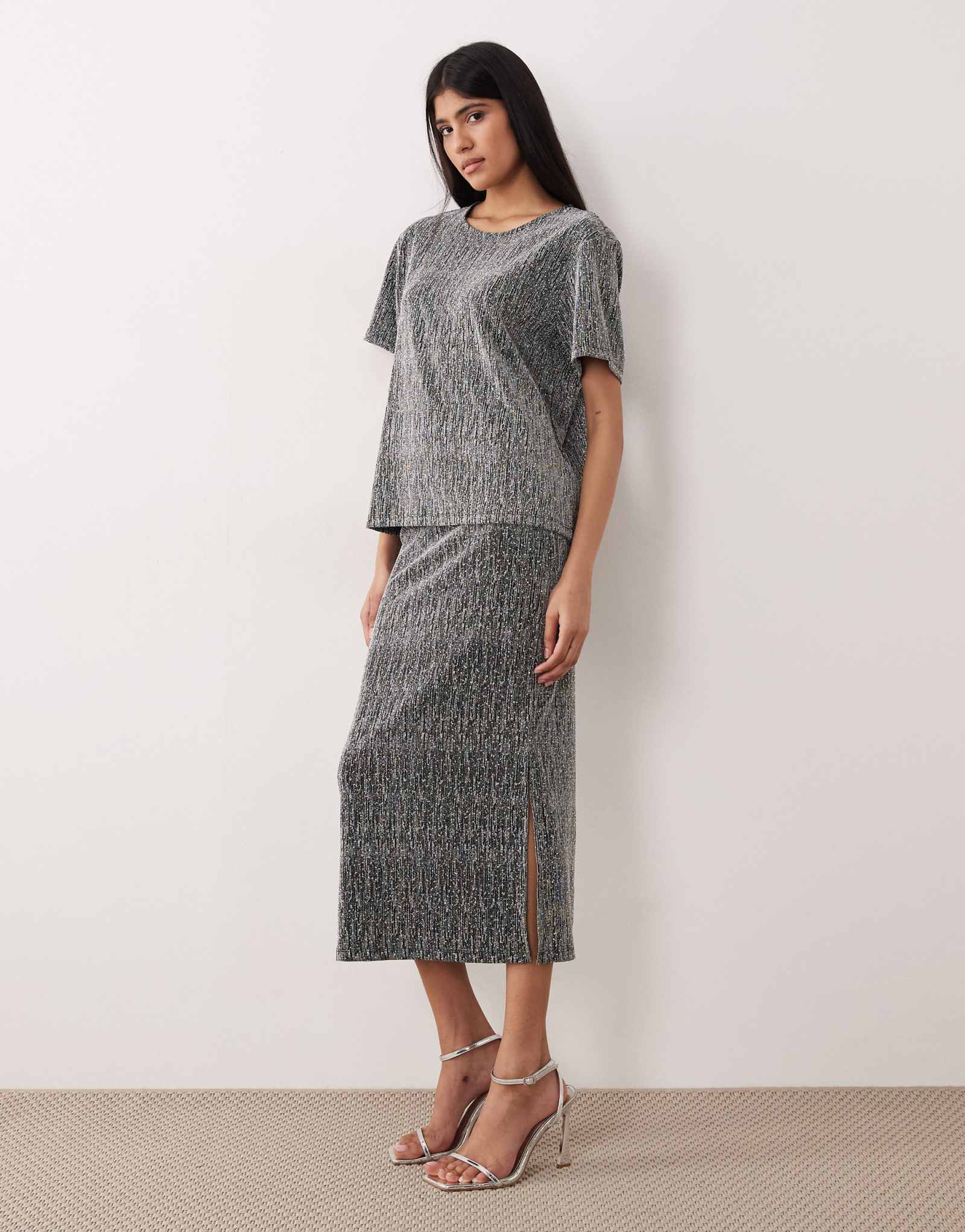 Юбка миди с блестками VILA серебристого цвета - часть комплекта