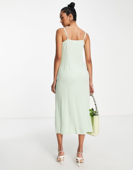 Vila - Grøn cami-midikjole med slids i blødt materiale - Kun hos ASOS, 2 af 4