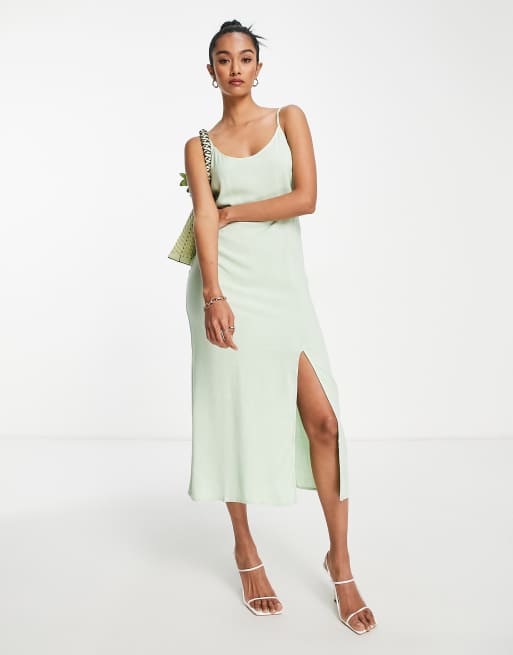 Vila - Grøn cami-midikjole med slids i blødt materiale - Kun hos ASOS, 3 af 4