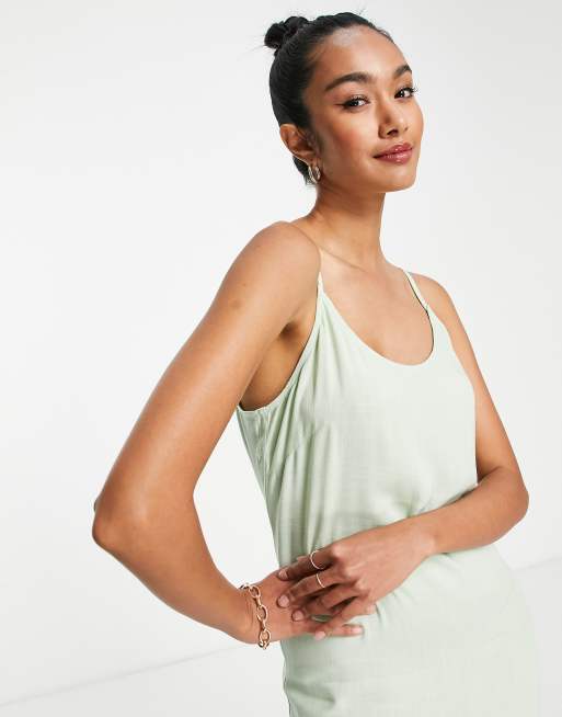 Vila - Grøn cami-midikjole med slids i blødt materiale - Kun hos ASOS, 4 af 4