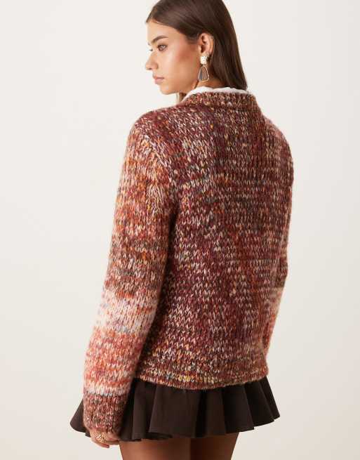 Vila – Grobstrick-Pullover aus buntem Garn in Rot und Braun, 3 von 4