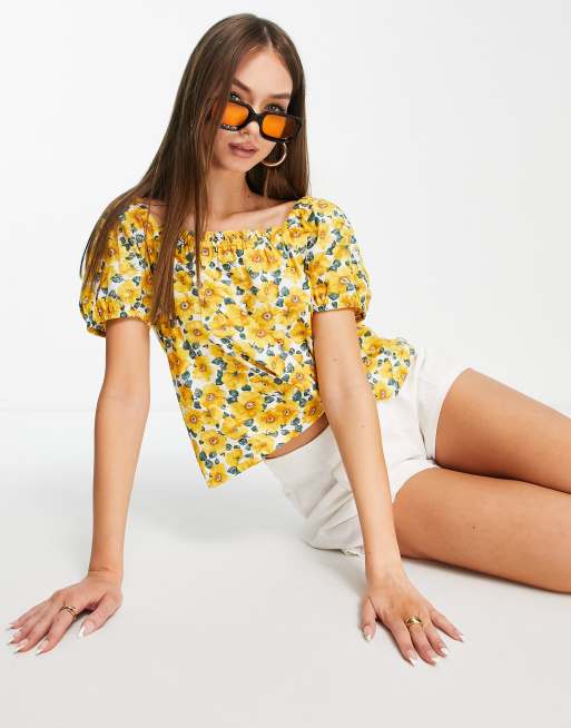 Vila – Gult blommigt set med topp med fyrkantig ringning och shorts, 2 av 2