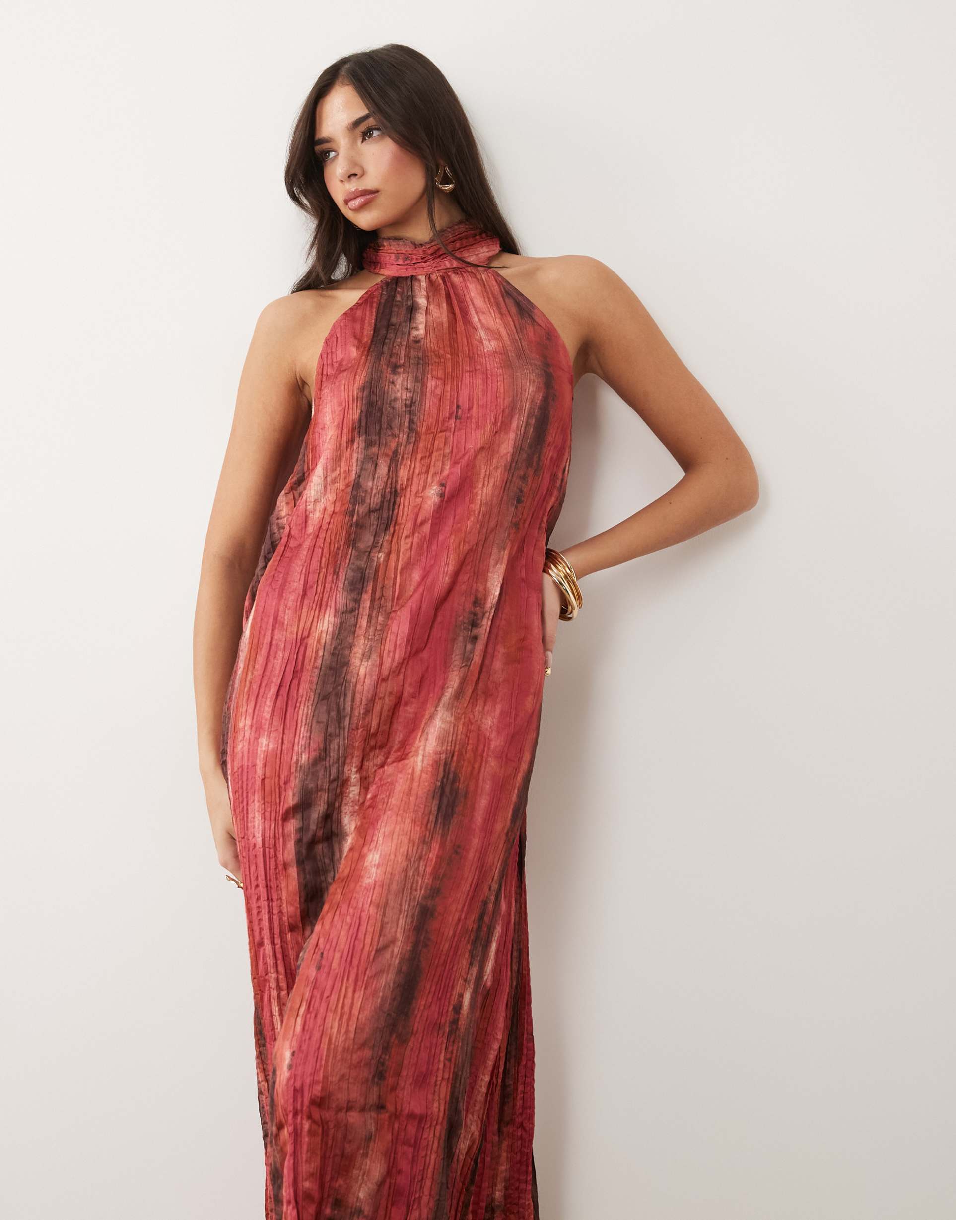 vila halter neck crepe maxi dress in pink blur print