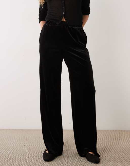 Vila high waist wide leg velvet trousers in black, 2 of 5