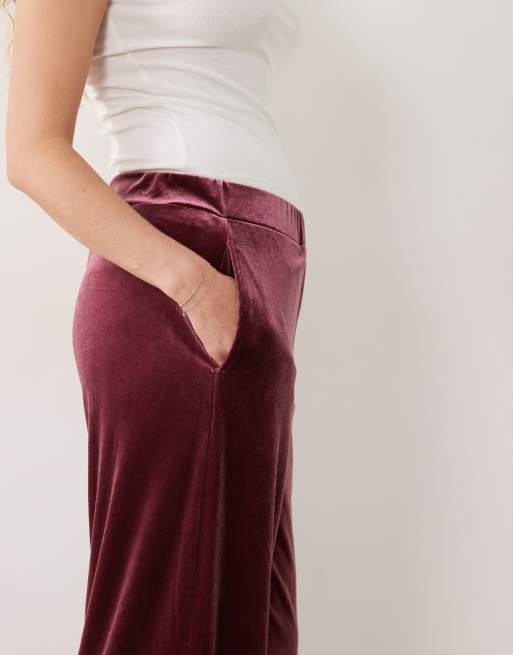 Vila high waist wide leg velvet trousers in burgundy, 4 of 5