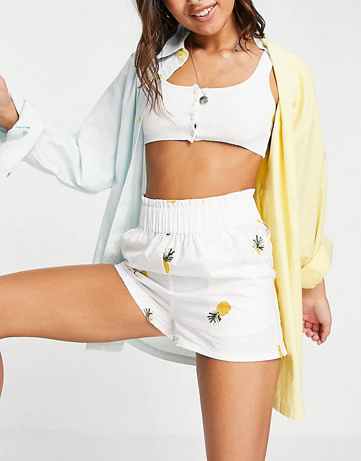 Vila high waisted short co-ord with embroidered pineapple