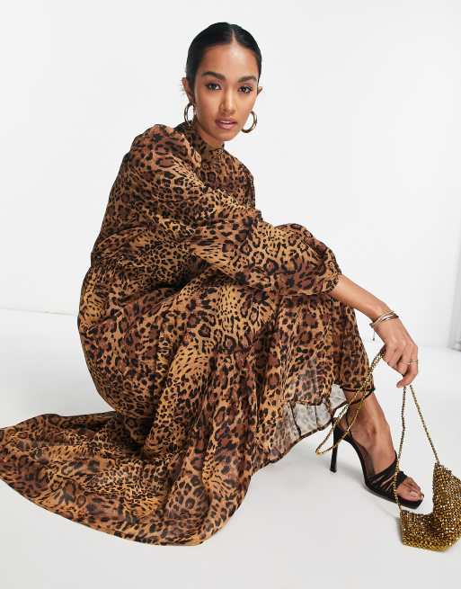Vila - Højhalset maxikjole med leopardprint