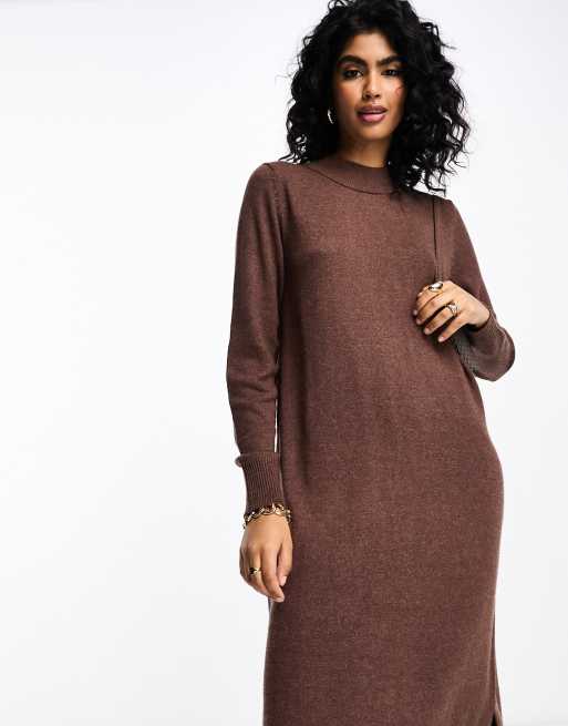 Vila – Hochgeschlossenes, gestricktes Midi-Pulloverkleid in Braun