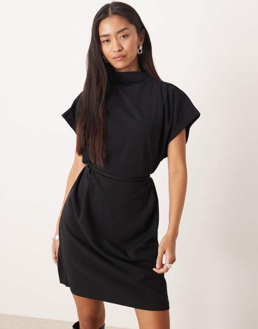 VILA – Hochgeschlossenes Minikleid in Schwarz mit Bindegürtel, 4 von 4