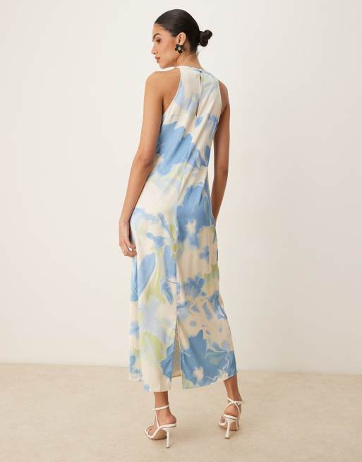 VILA – Hochgeschlossenes Satin-Maxikleid mit Marmormuster, 3 von 4