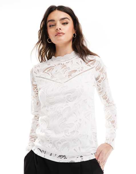 Vila - Hoogsluitende kanten top in wit - view 1