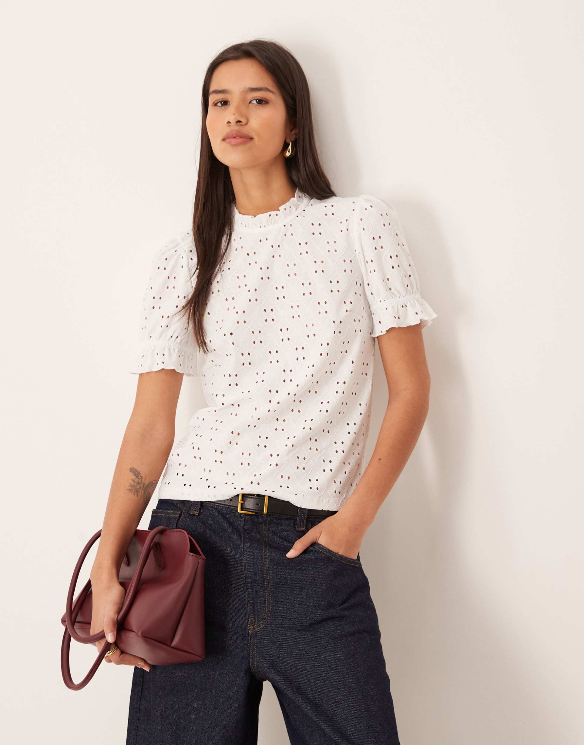 vila jersey broderie short sleeved top in white