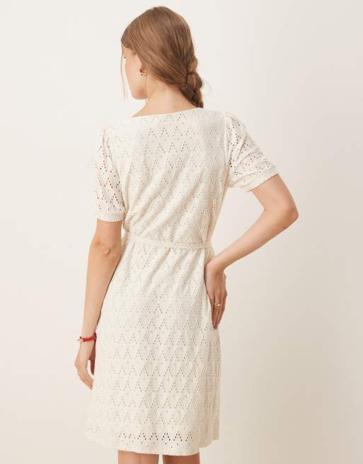 VILA jersey broderie tie waist puff sleeve dress in cream, 3 of 4