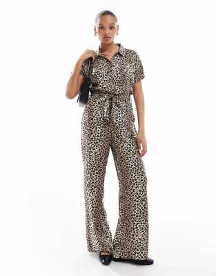 Vila - Jumpsuit mit Leopardenmuster, Knopfleiste und Bindegürtel-Bunt