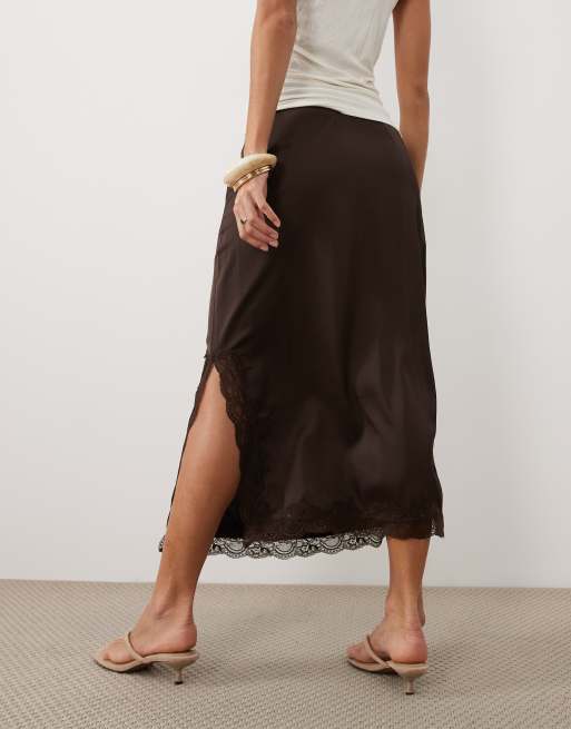 Vila jupe midi en satin avec finition dentelle marron chocolat, 5 de 5