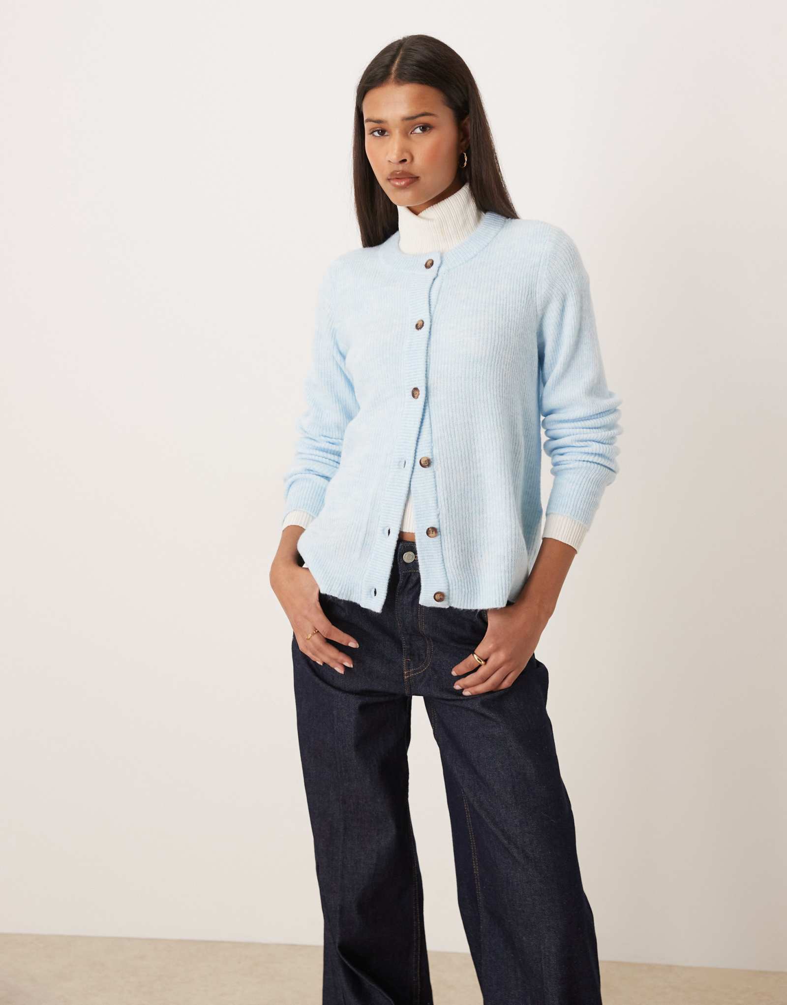 Вязаный кардиган Vila светло-голубого цвета в полоску