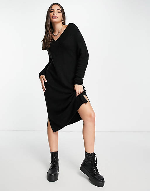 Vila knitted midi jumper dress with wide v neck in black