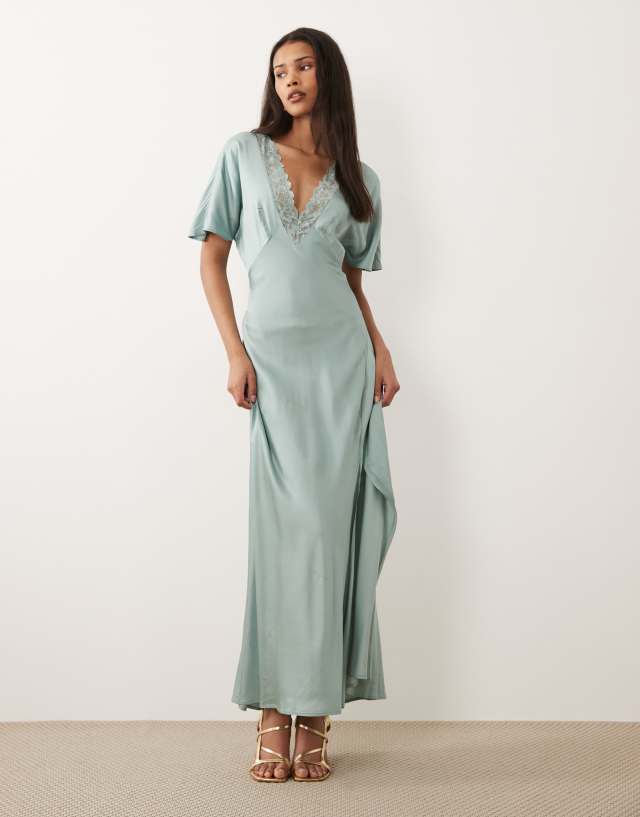 asos vila bridesmaid dress - Lace Trim V-Neck Satin Maxi - Women - Viscose - 40 EU Color:Mocha Mousse With its regular fit MACRAME vera wang pink bridal
