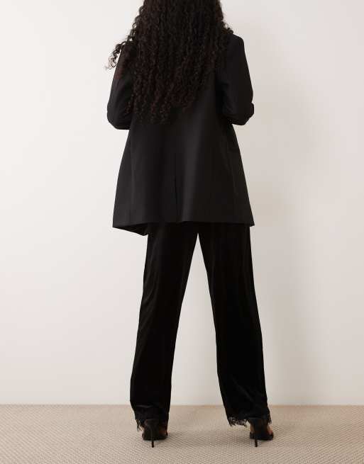 Vila lace trim wide leg velvet pants co-ord in black, 3 of 5