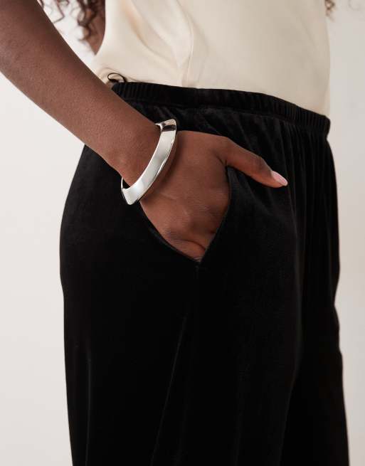 Vila lace trim wide leg velvet trousers co-ord in black, 5 of 5