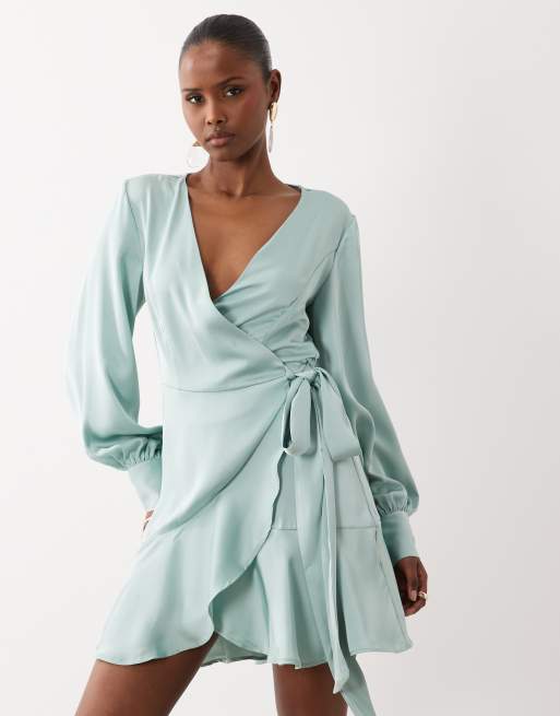 VILA – Langärmliges Mini-Wickelkleid aus Satin in Green Milieu, 3 von 4