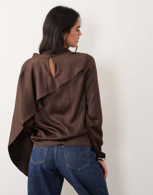 Vila langärmliges Satin-Oberteil mit Cape-Detail in Schokobraun, 3 von 4