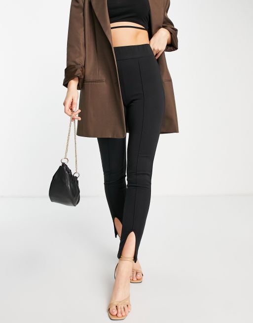 Vila - Leggings neri strutturati a vita alta con pince decorative e spacco frontale 