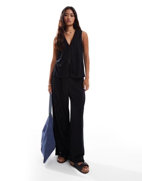 Vila lightweight knitted wide leg trouser co-ord in black - view 1