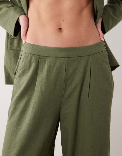 Vila  linen blend tailored trousers co-ord in olive green, 3 of 5