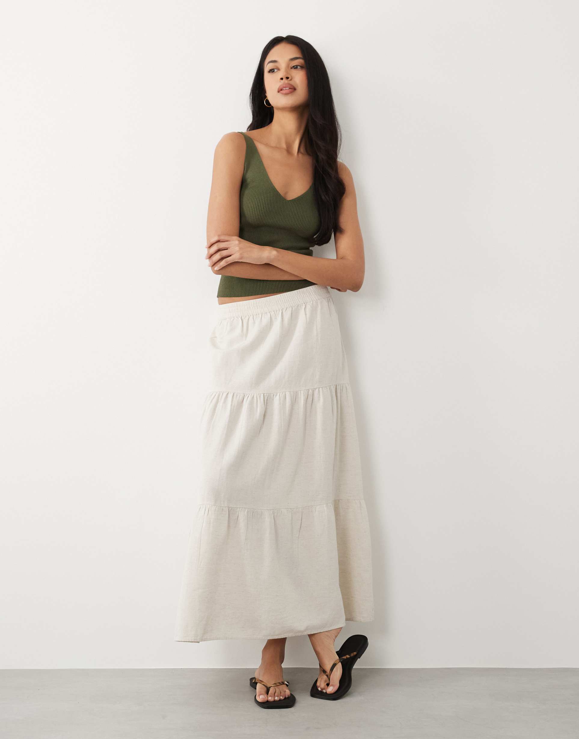 vila linen-blend tiered boho midaxi skirt in cream