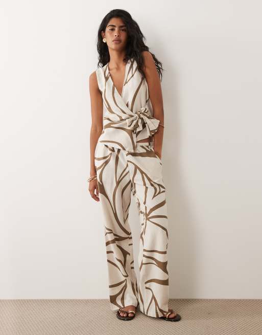 VILA linen touch tie front sleeveless top and wide leg pants set in brown floral print, 3 of 3