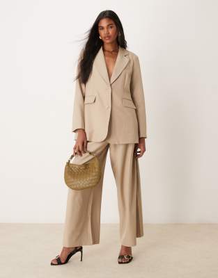 VILA – Ljusbeige set med kavaj i oversize och dad-modell och byxor - view 1