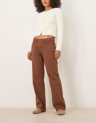 VILA - Locker geschnittene Jeans in Braun mit niedrigem Bund-Brown
