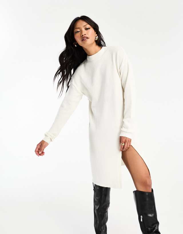 Vila - longline jumper with side split in cream