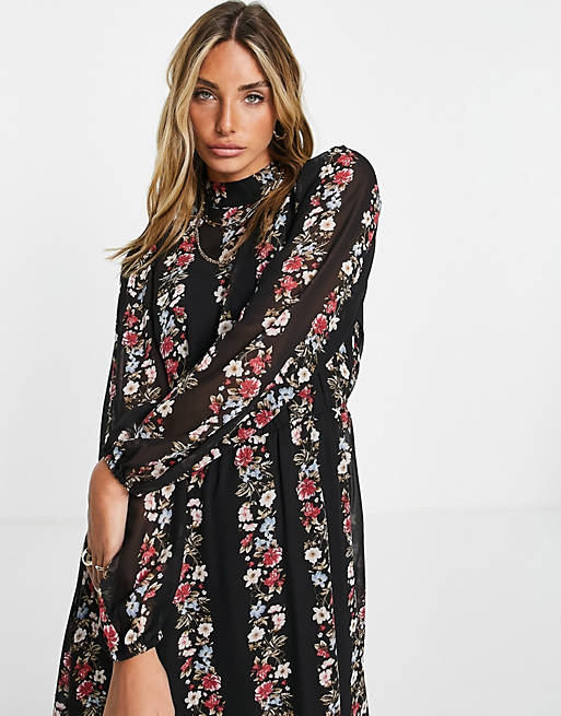  Vila maxi dress with high neck in floral pannelling 