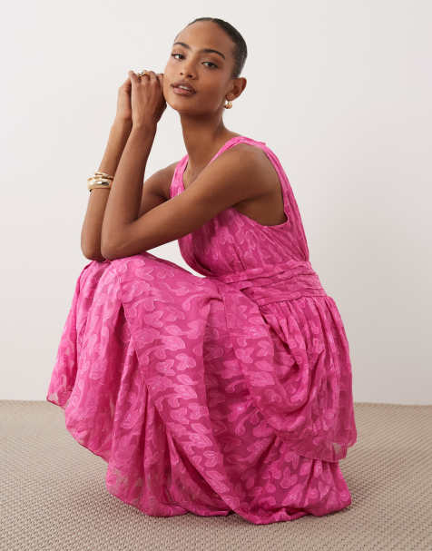 VILA - Maxi jurk van jacquard met stroken en V-hals in roze - view 1