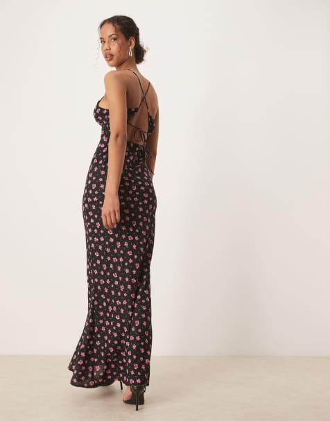 VILA - Maxi slipdress met gekruiste bandjes op de rug en bloemenprint in zwart en roze - view 1