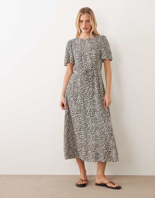 VILA - Midi jurk met gestrikte taille en stippen in crème en zwart, 2 van 4
