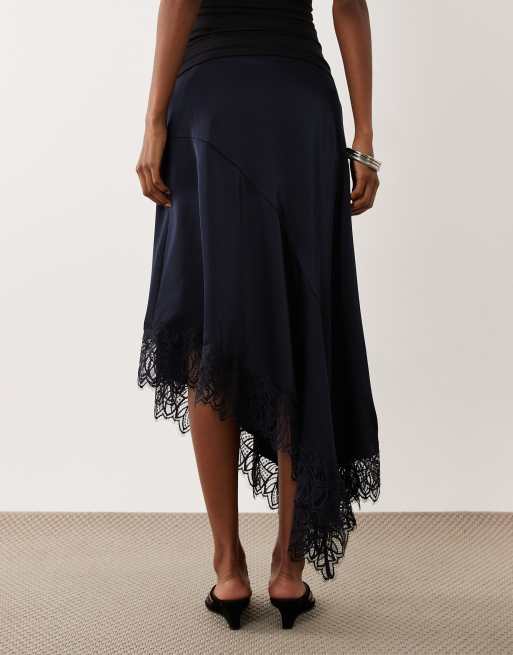 Vila - Mini-jupe asymétrique en satin avec bordure en dentelle - Bleu marine, 5 de 5