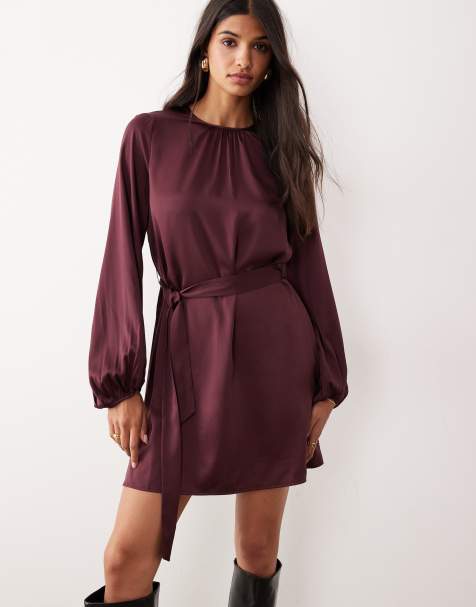 VILA – Minikleid in Burgunderrot aus Satin mit Ballonärmeln und Bindegürtel - view 1