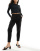 Thumbnail 1 van 5