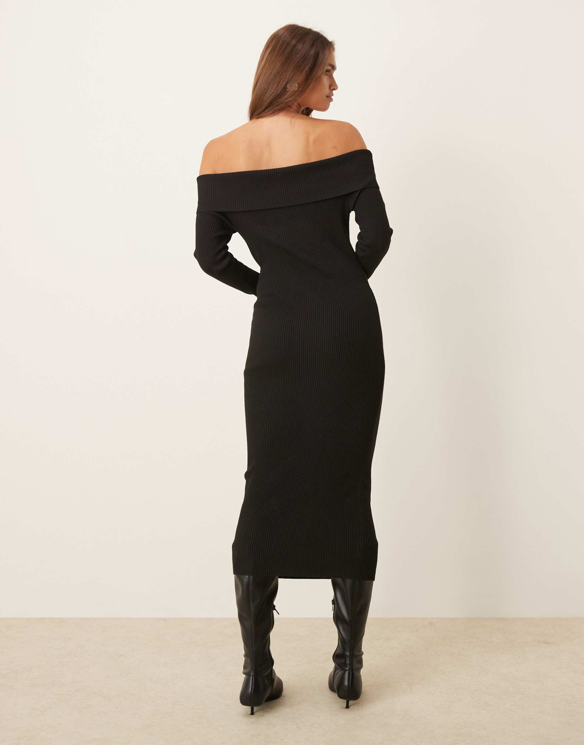 vila off the shoulder ribbed midi dress in black