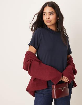 oversized boyfriend fit t-shirt in navy