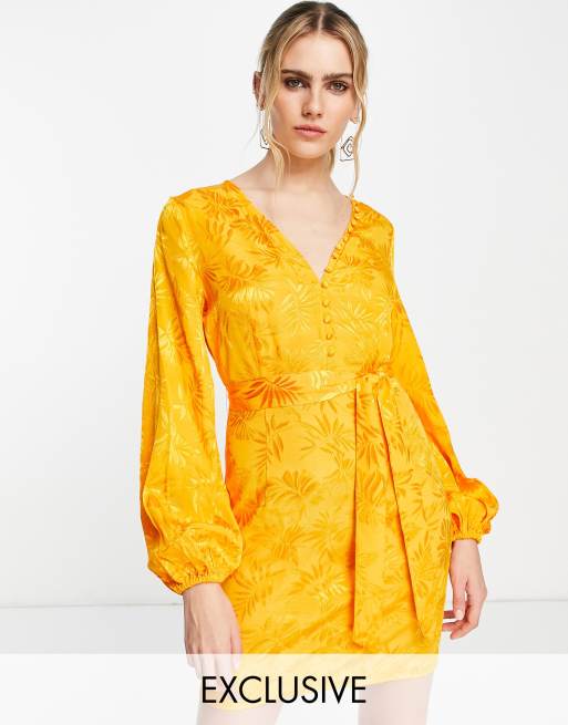Vila - Pangorange minikjole i jacquardvævet satin med knapper foran - Kun hos ASOS