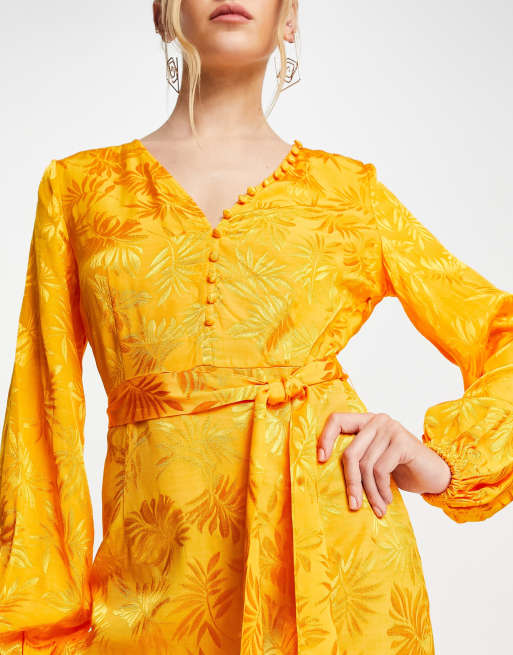 Vila - Pangorange minikjole i jacquardvævet satin med knapper foran - Kun hos ASOS, 3 af 4