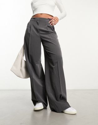 Vila high waisted pleat front trousers in grey - ASOS Price Checker