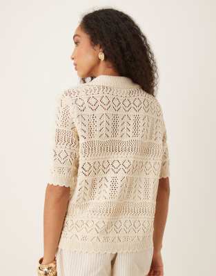 Vila Patterned Crochet Short Sleeve Knit Polo Top In White